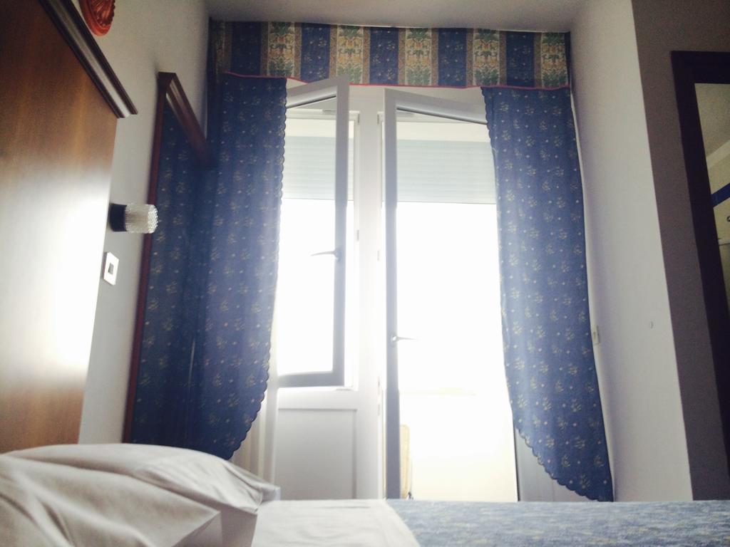 Hotel Villa Candia Lignano Sabbiadoro Camera foto