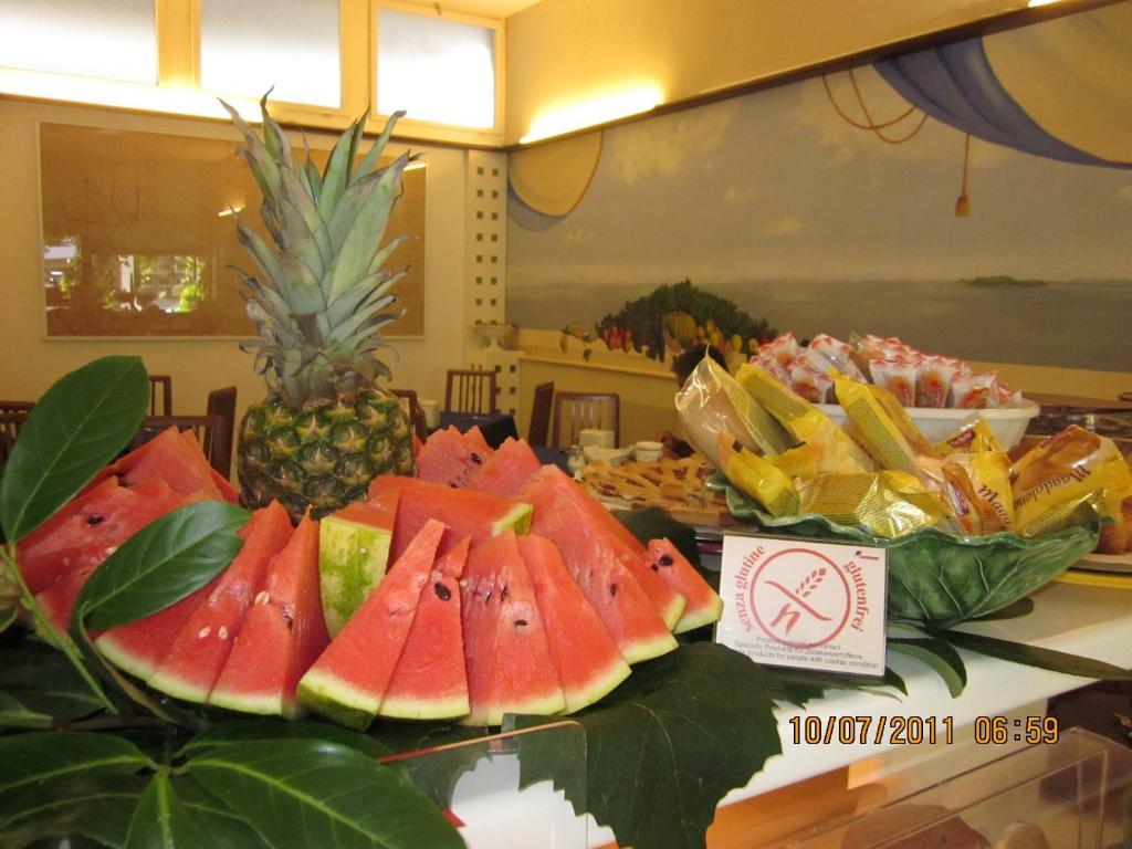 Hotel Villa Candia Lignano Sabbiadoro Esterno foto